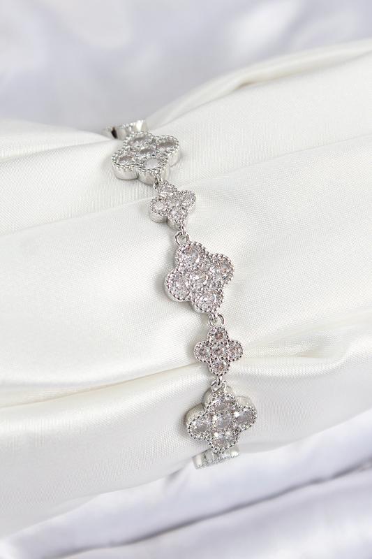Pirinç Zirkon Taşlı Yonca Model Gümüş Renk VIP Seri Kadın Bileklik