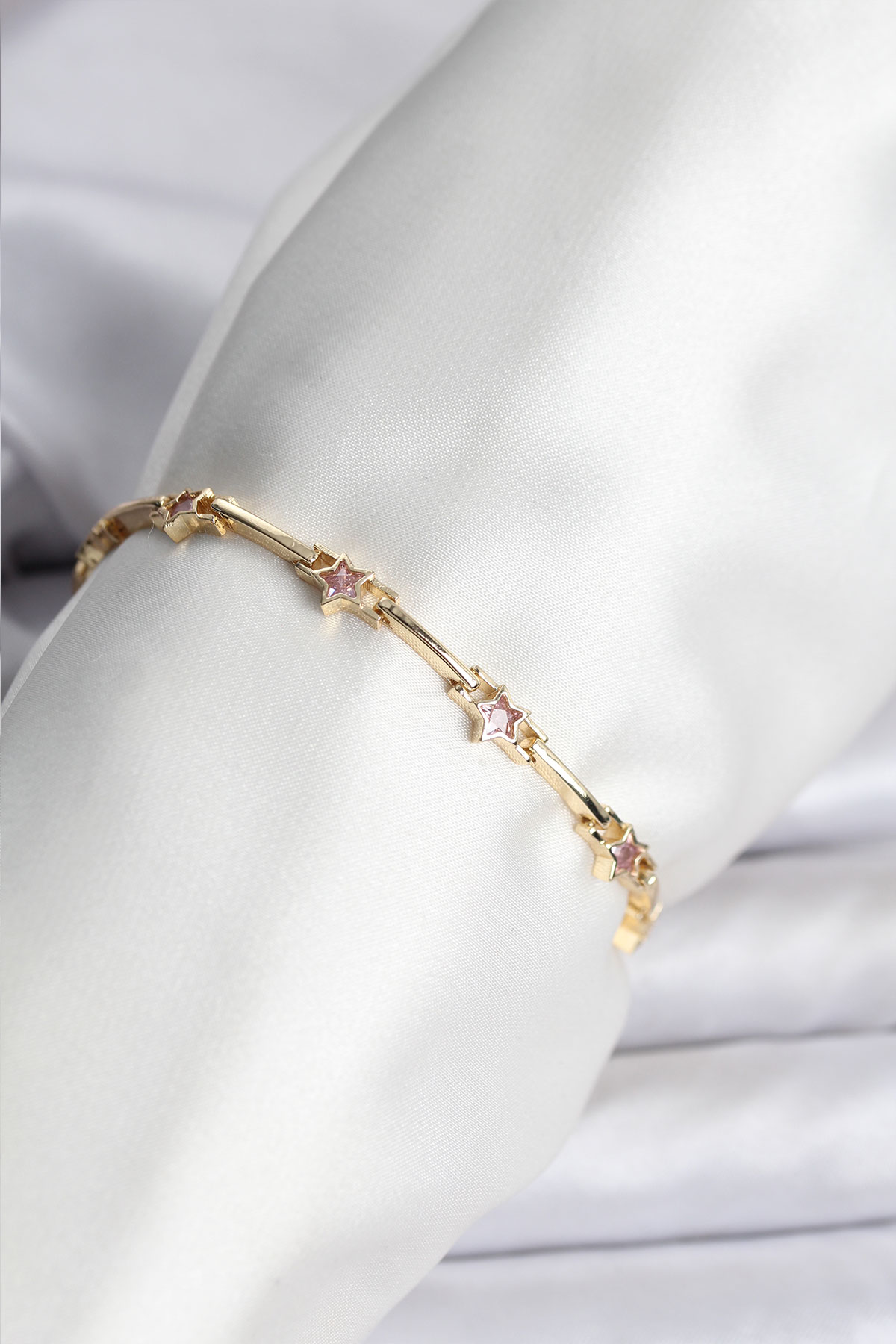 Yıldız Model Gold Renk Pirinç Bileklik