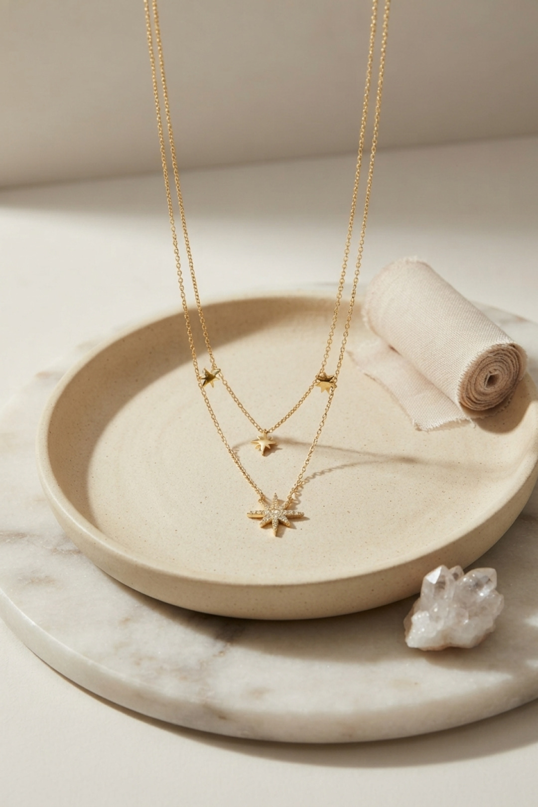 Pirinç Gold Renk Zirkon Taşlı Kutup Yıldızı Model 2’li Kadın Kolye