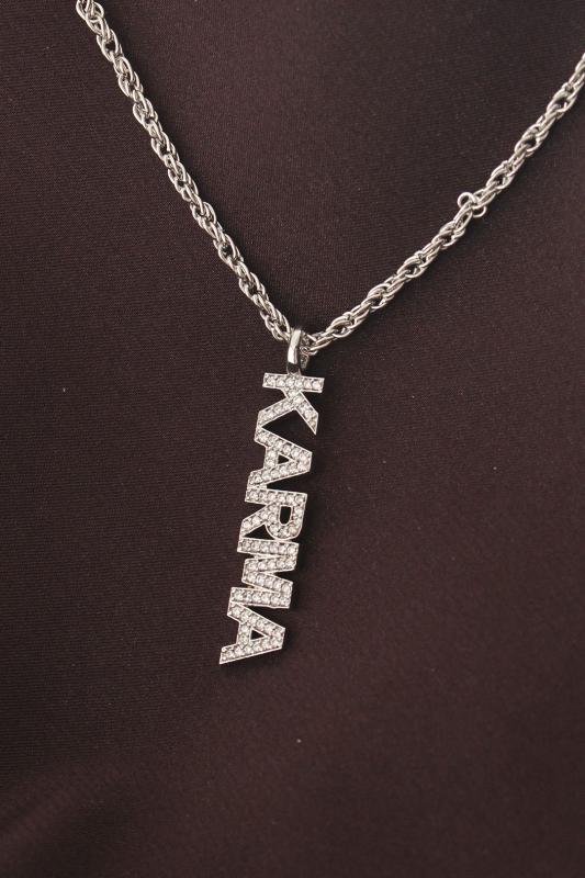 Gümüş Renkli Zirkon Taşlı Karma Yazılı Kolye
