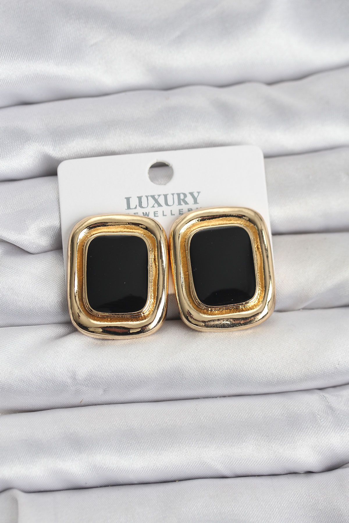 Siyah Mineli Kare Gold Renk Vintage Kadın Küpe