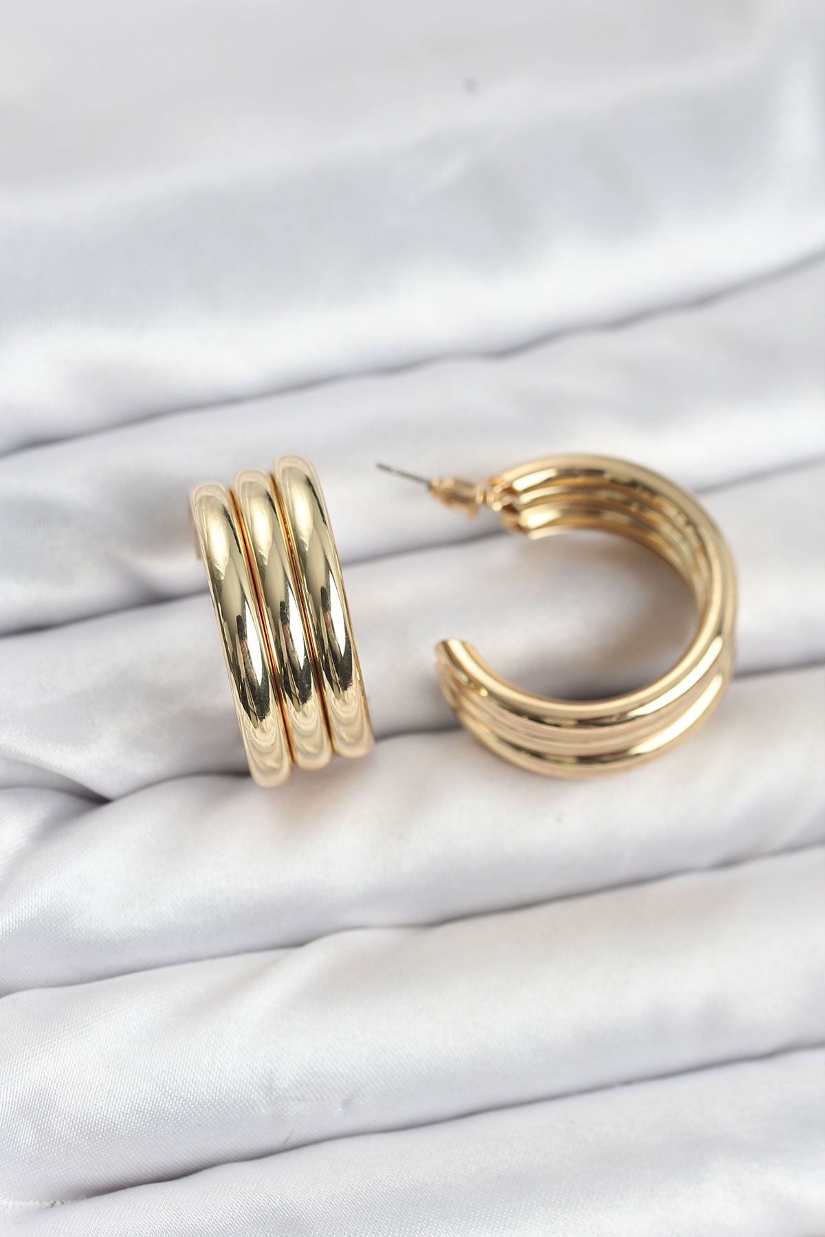 3’lü Görünüm 316L Çelik Gold Renk Kadın Küpe