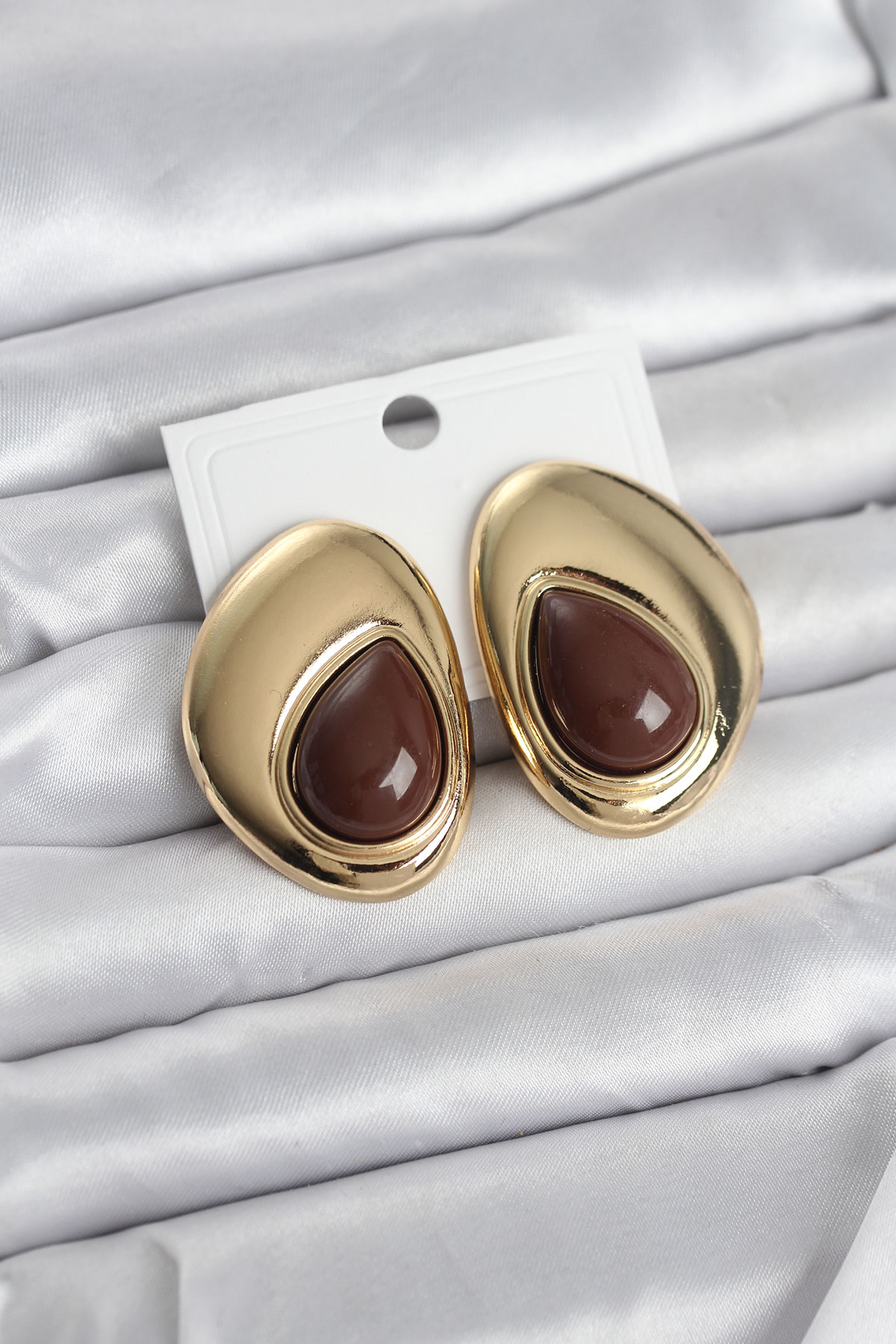 Pirinç Gold Renk Kahverengi Taşlı Damla Model Vintage Kadın Küpe
