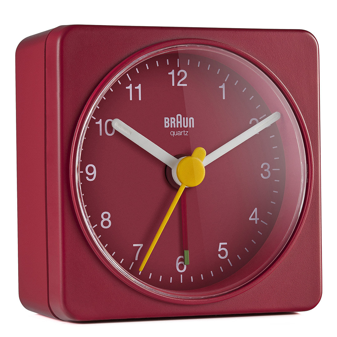 BRAUN BC02R KIRMIZI KLASİK SEYAHAT ANALOG ALARMLI MASA SAATİ