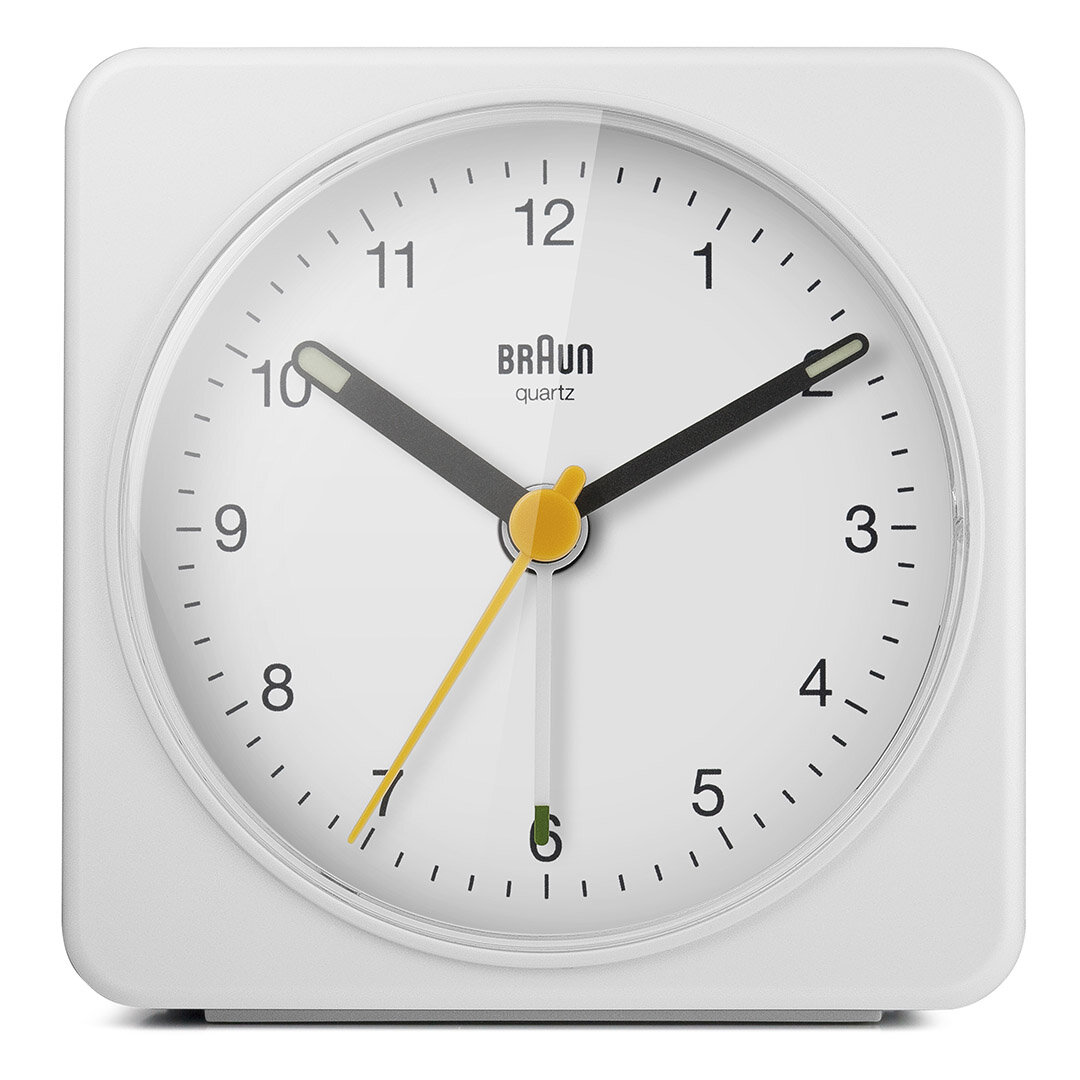 BRAUN BC03W BEYAZ KLASİK SEYAHAT ANALOG ALARMLI MASA SAATİ