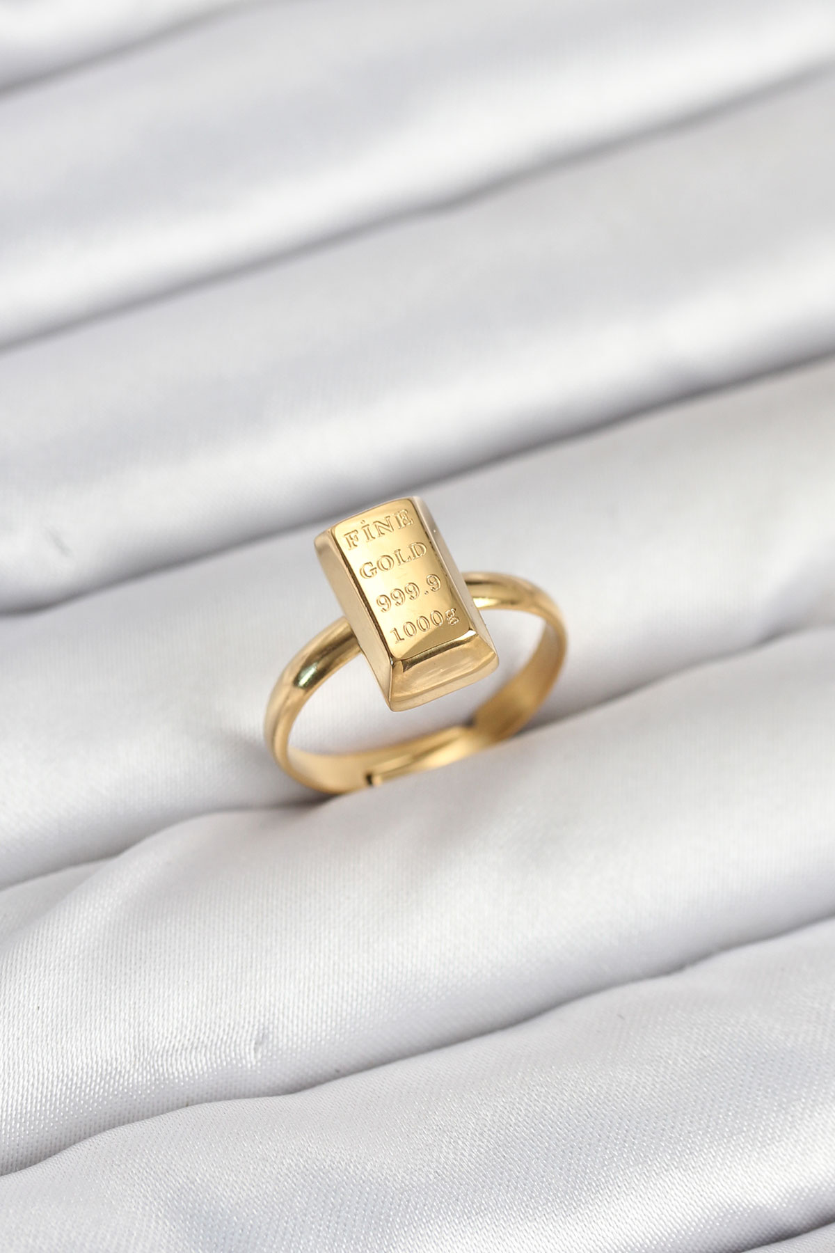 Pirinç Gold Renk Külçe Altın Model Kadın Yüzük