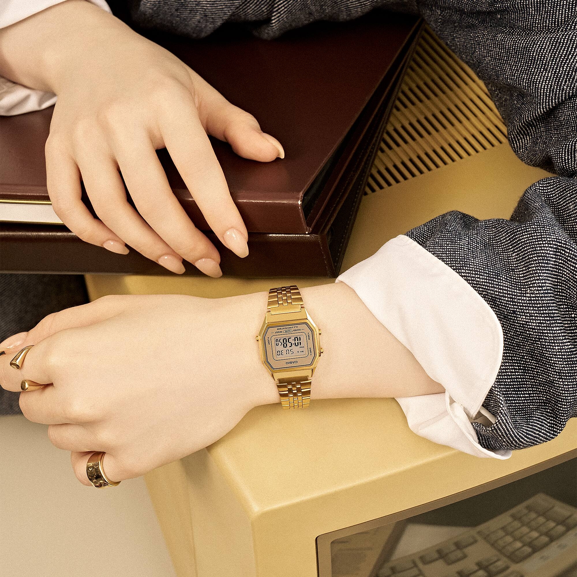 CASIO LA680WGA-9DF RETRO KADIN KOL SAATİ