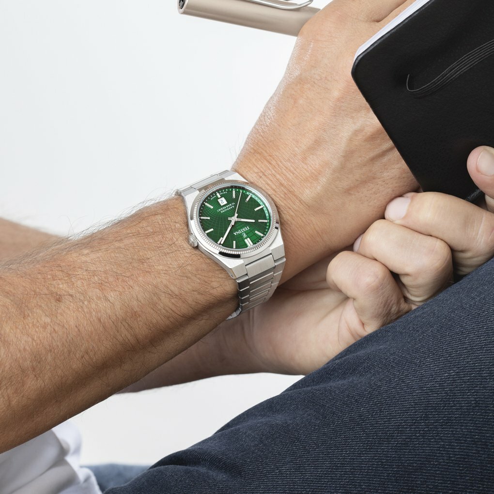 FESTINA SWISS F20051/5 RIVE ERKEK KOL SAATİ