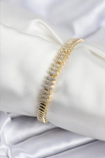 Pirinç VIP Seri Gold Renk Zirkon Taşlı Arpa Model Kadın Bileklik