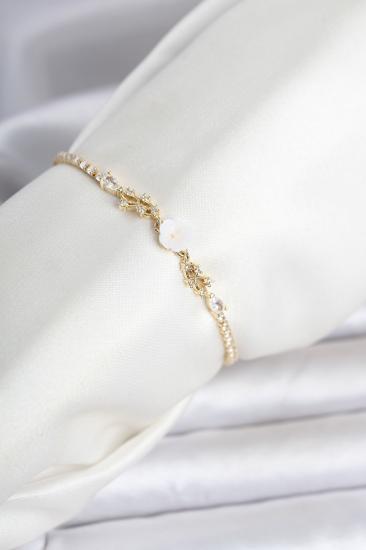Pirinç Gold Renk Çiçek Model Su Yolu Kadın Bileklik