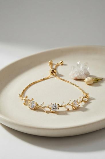 Gold Renk Zirkon Taşlı Pirinç Sarmaşık Çiçek Model Asansörlü Bileklik