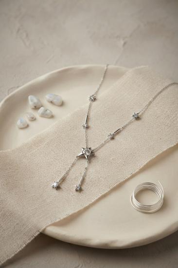 Pirinç Gümüş Renk Zirkon Taşlı Yıldız Model Kadın Kolye