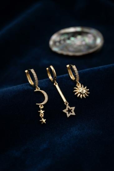 3 lü Set Ay Yıldız ve Güneş Model Gold Renk Kadın Küpe