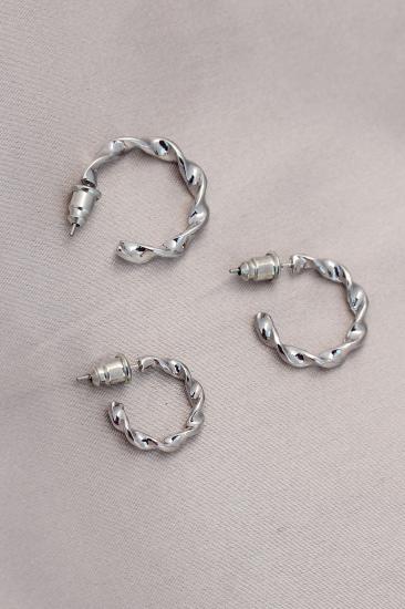 Burgu Model Gümüş Metal Küpe Seti